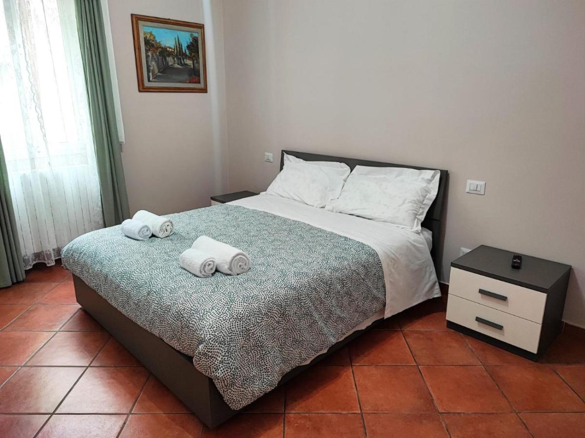 Romana Apartment For 4 Florencia Exterior foto